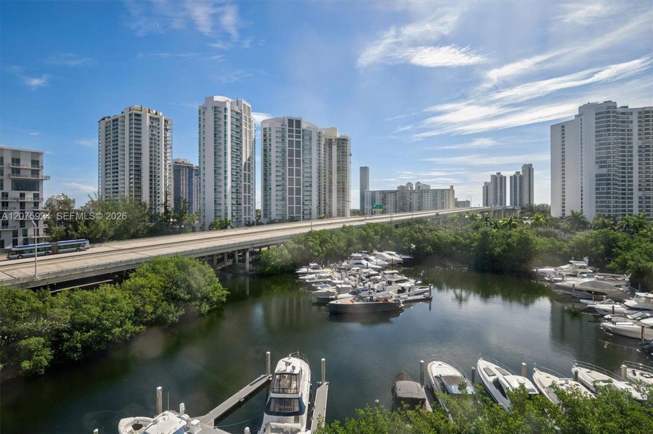 3500 Mystic Pointe Dr , Unit 805, Aventura, FL 33180 Photo