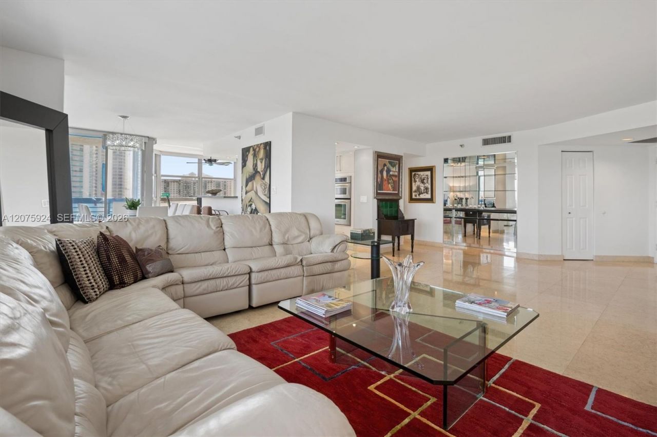 3500 Mystic Pointe Dr , Unit 805, Aventura, FL 33180 Photo