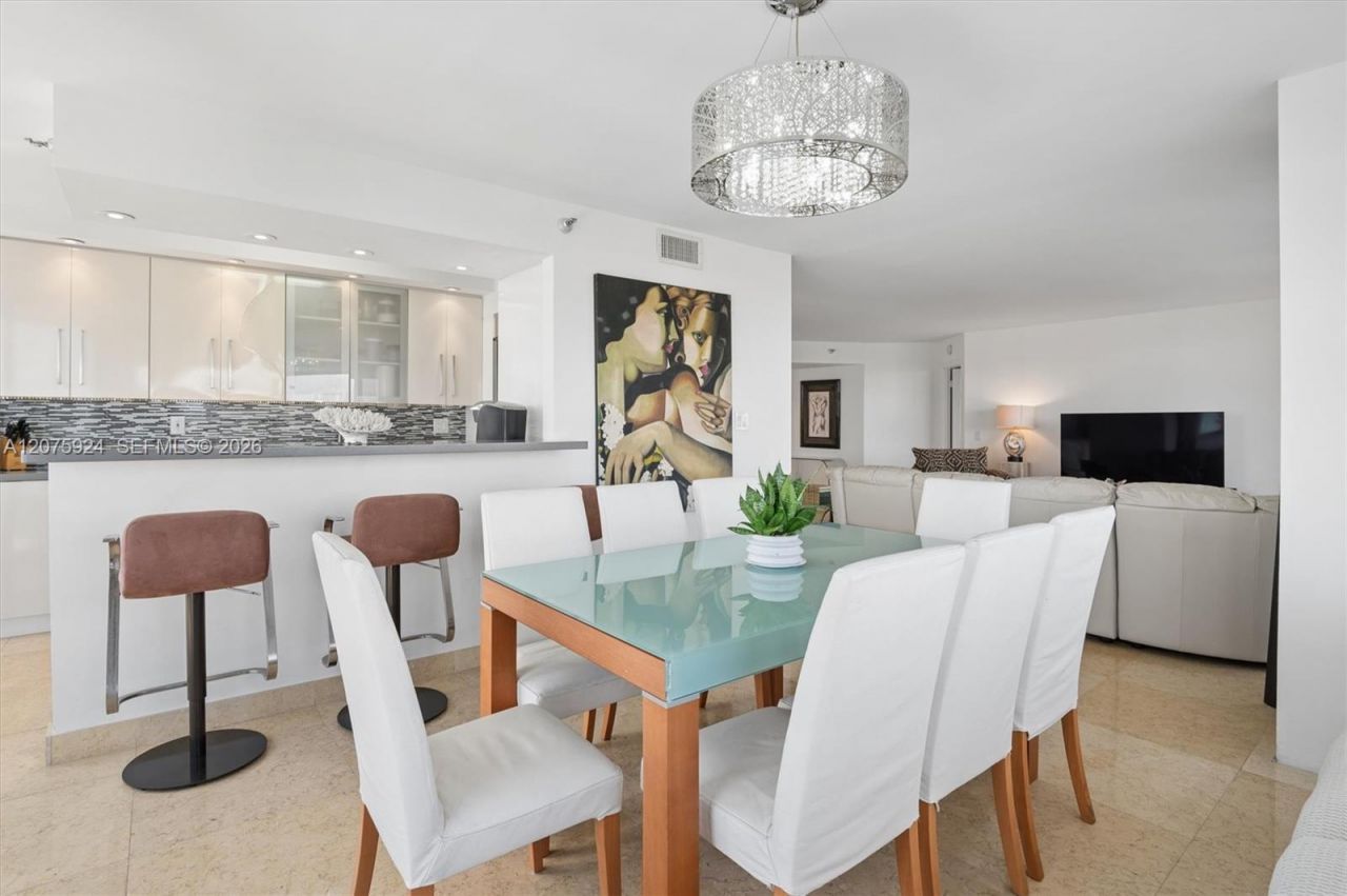 3500 Mystic Pointe Dr , Unit 805, Aventura, FL 33180 Photo