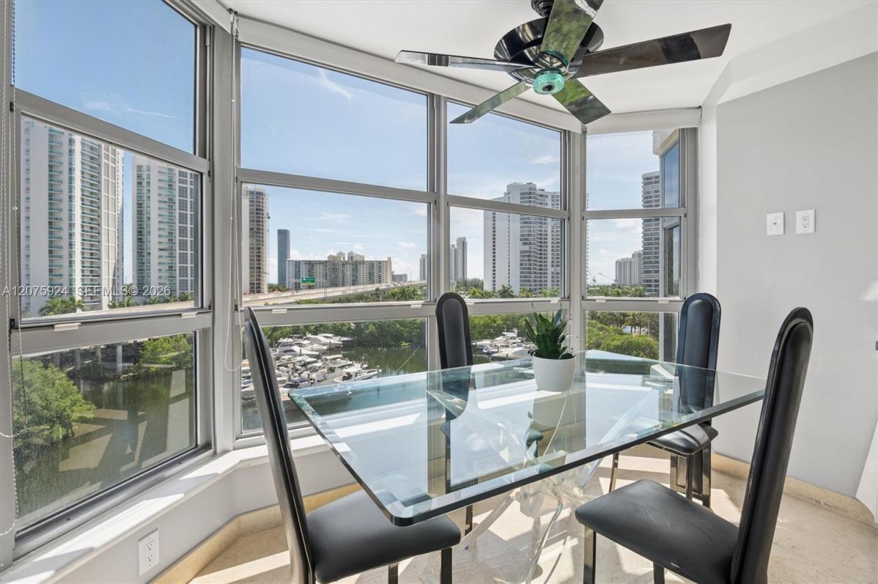 3500 Mystic Pointe Dr , Unit 805, Aventura, FL 33180 Photo