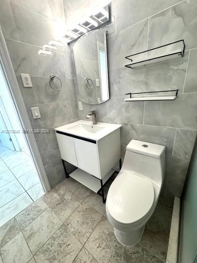 2344 NE 12th St , Unit 7, Pompano Beach, FL 33062 Photo