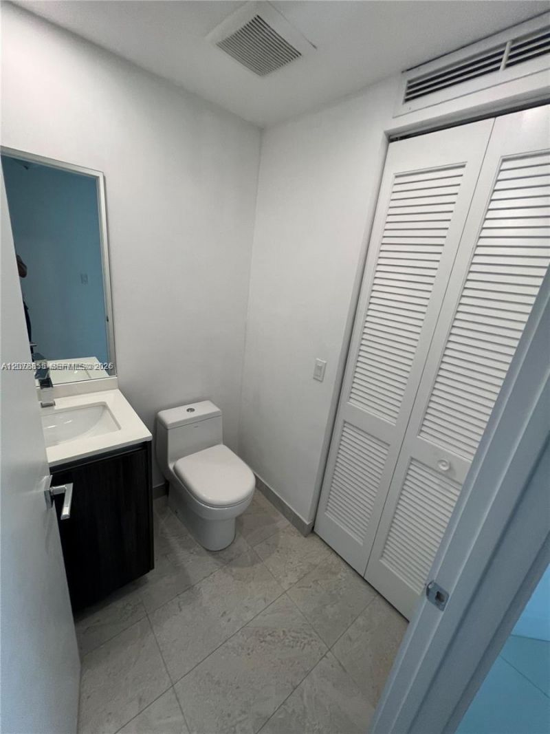 488 NE 18th St, Unit 3100, Miami, FL 33132 Photo