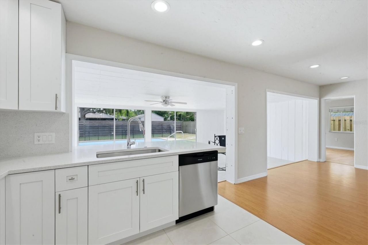 2151 Euclid Terrace, Sarasota, FL 34239 Photo