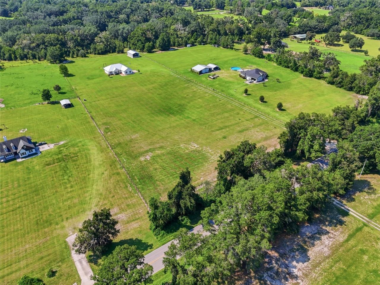 5600 SW County Road 240 , Lake City, FL 32024 Photo