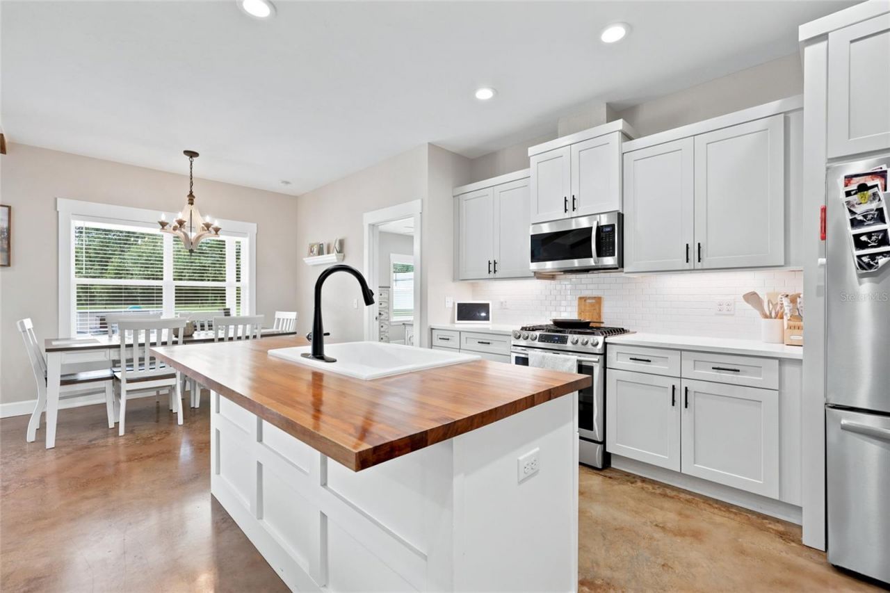 5600 SW County Road 240 , Lake City, FL 32024 Photo