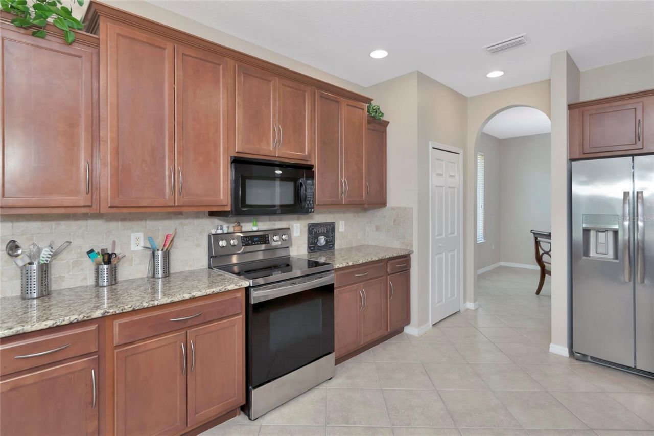6816 46th Terrace E, Bradenton, FL 34203 Photo