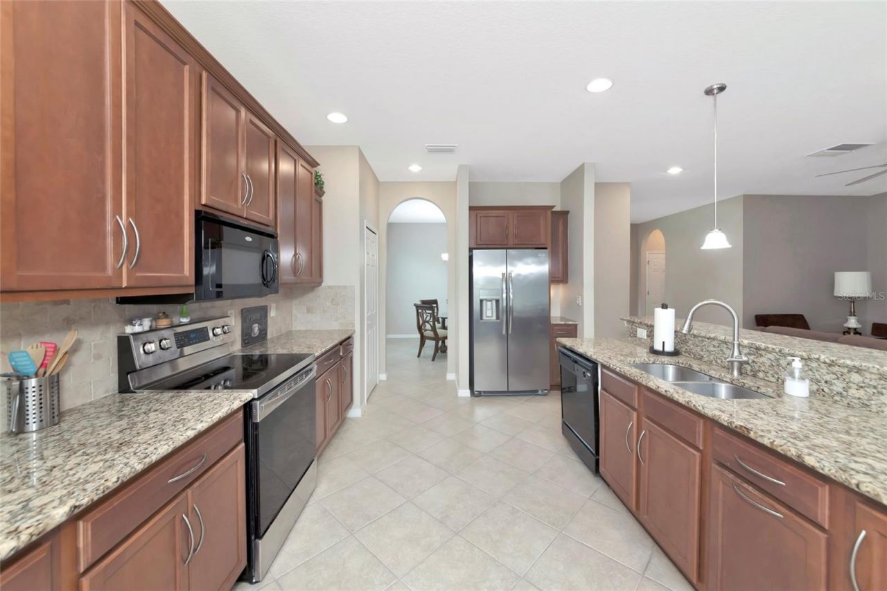 6816 46th Terrace E, Bradenton, FL 34203 Photo