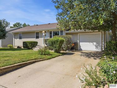 618 S Pine Street, Valley, NE 68064