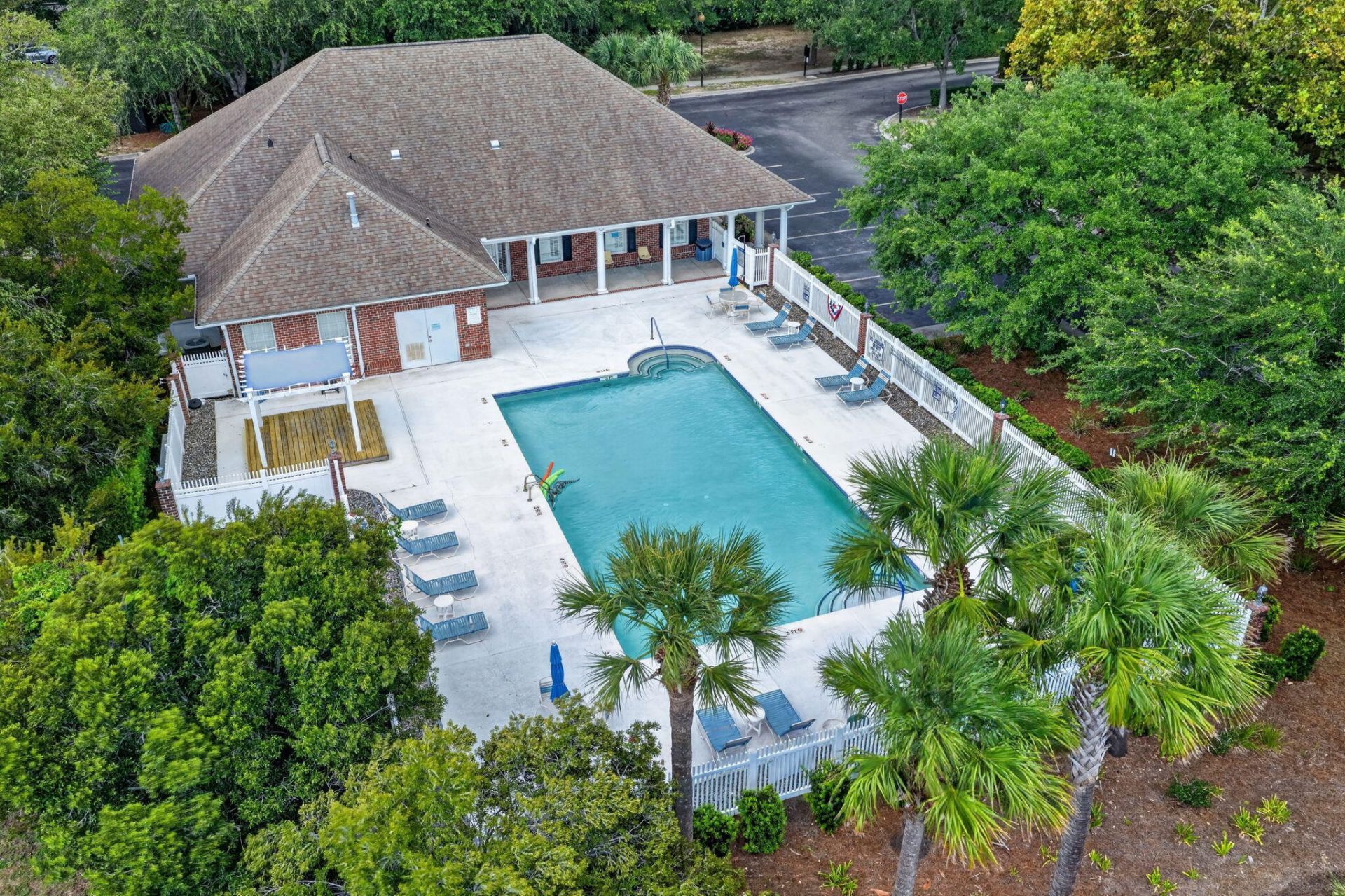 1603 Cambridge Lakes Drive Photo 38