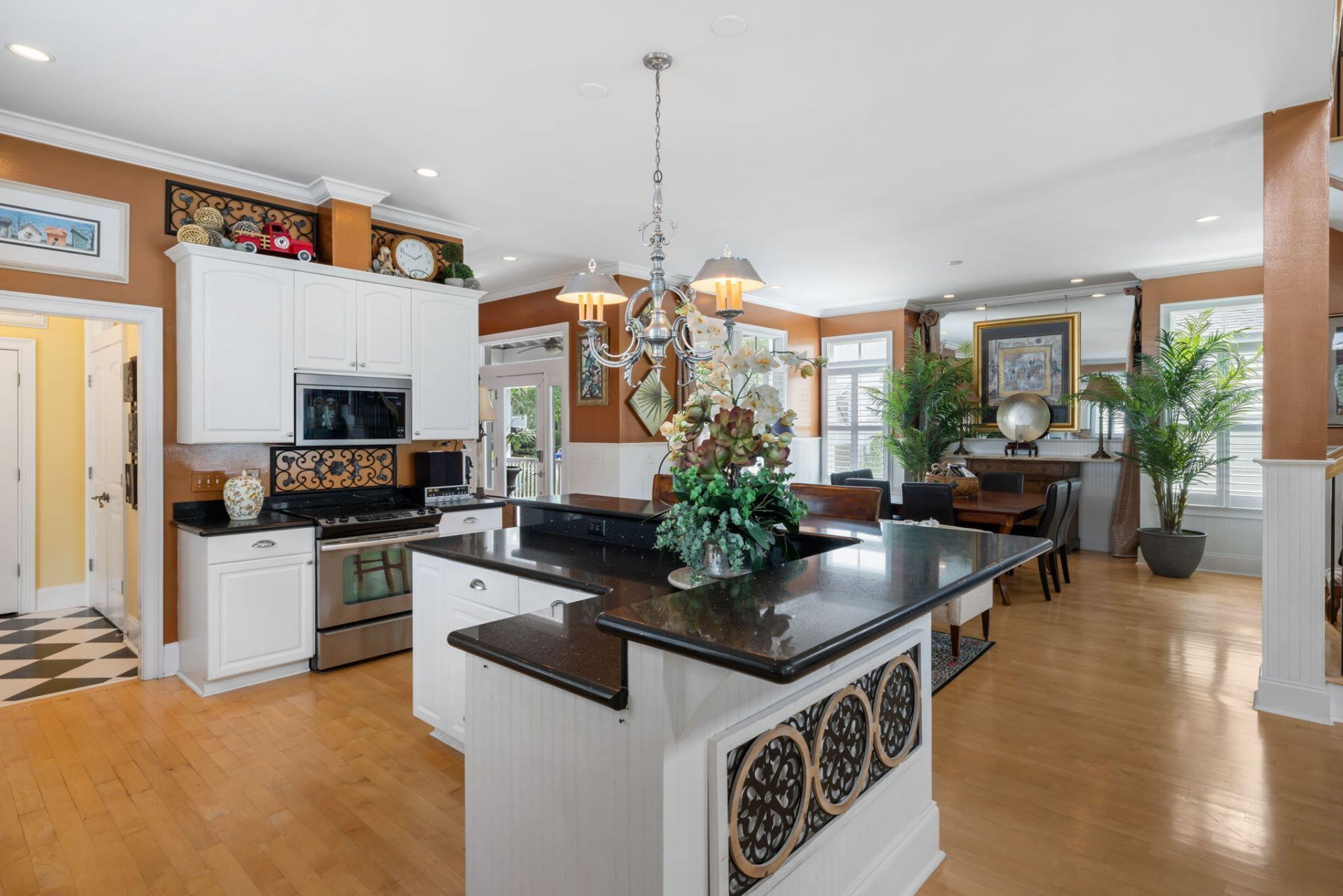 4013 E Amy Lane Photo 7