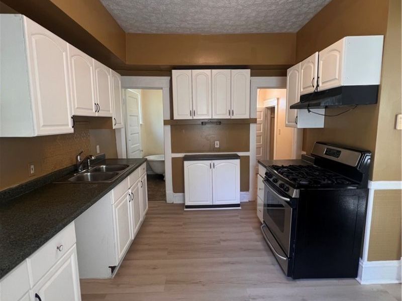 3608 W 47th Street, Cleveland, OH 44102 Photo 11