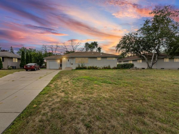 4213 62nd Avenue N, Brooklyn Center, MN 55429