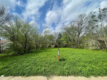 3903 S Marsalis Avenue , Dallas, TX 75216
