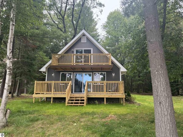 701 Springwood Drive, Prudenville, MI 48651