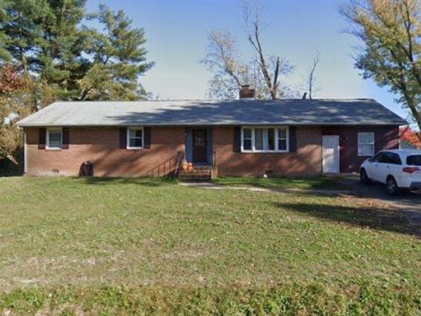 227 SPRINGKNOLL CIRCLE , FREDERICKSBURG, VA 22405