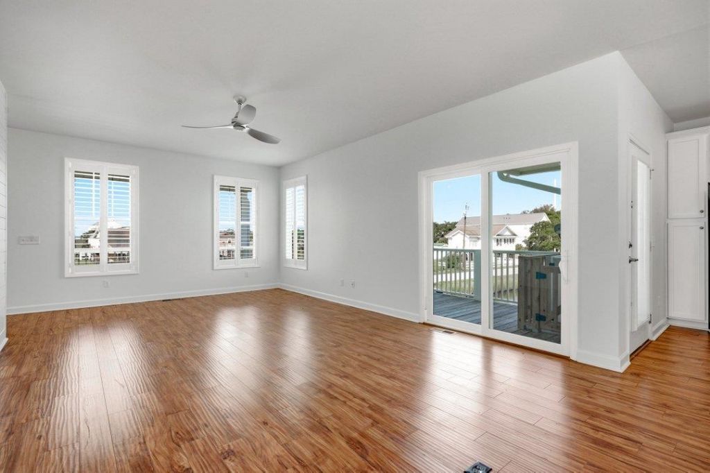 208 Vista Dr.  Photo 12