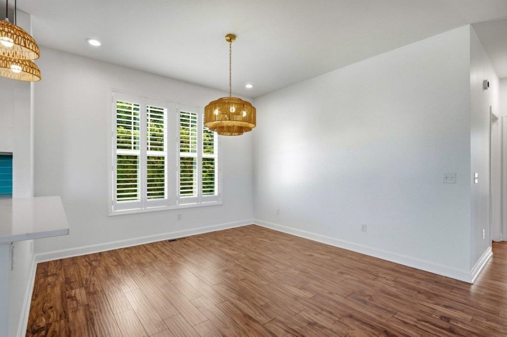 208 Vista Dr.  Photo 13