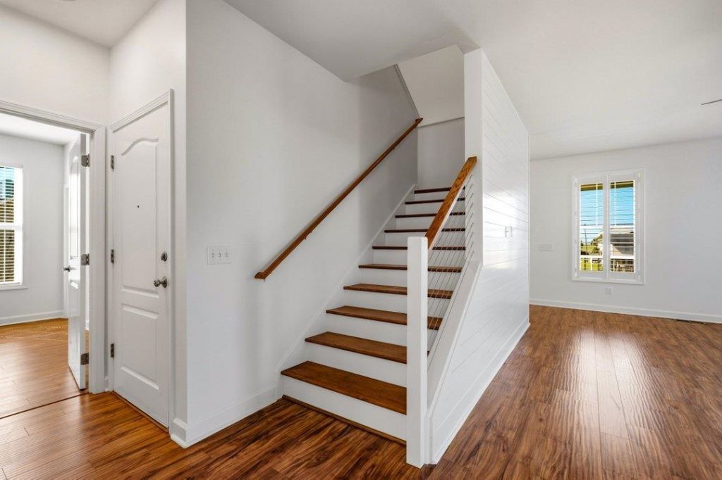 208 Vista Dr.  Photo 19