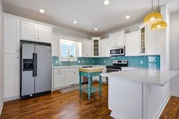 208 Vista Dr.  photo 4