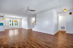 208 Vista Dr.  photo 4
