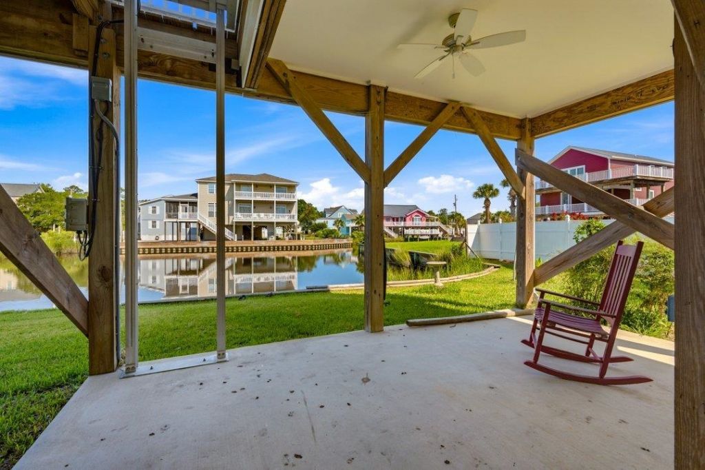 208 Vista Dr.  Photo 6