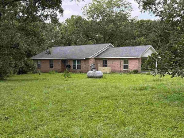 6100 Barnes Road, Crestview, FL 32536