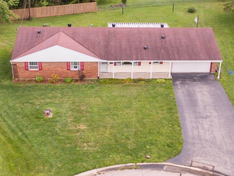 231 Prague Court, Centerville, OH 45458 Photo 2