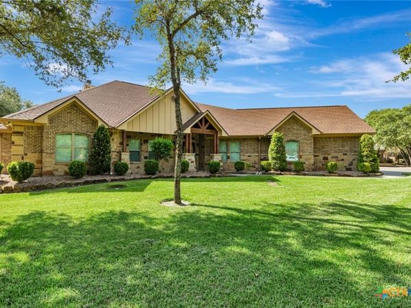 249 Post Oak Bend, Inez, TX 77968