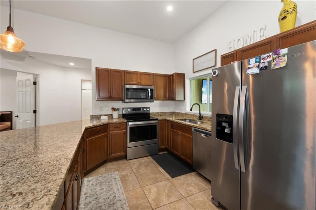 2401 Leavitt Rd, Alva, FL 33920 Photo