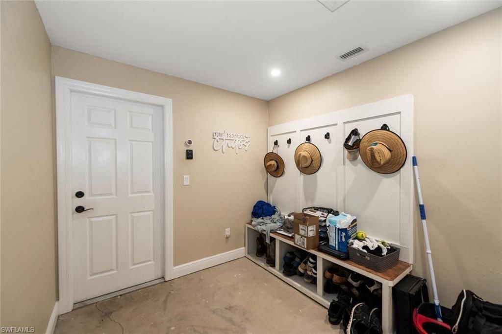 2401 Leavitt Rd, Alva, FL 33920 Photo
