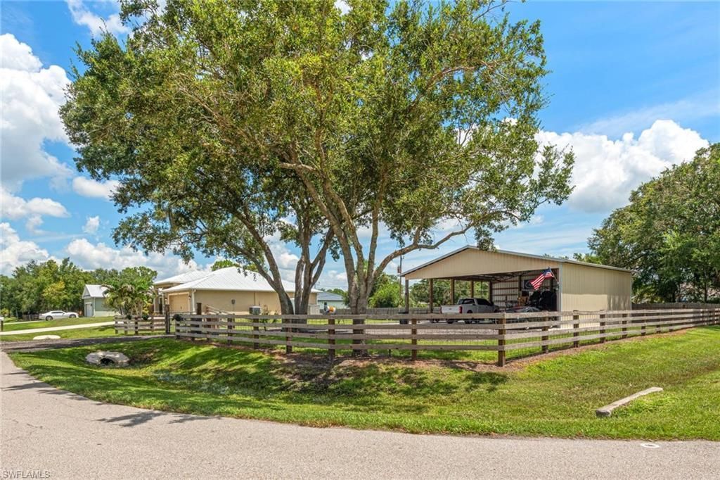 2401 Leavitt Rd, Alva, FL 33920 Photo