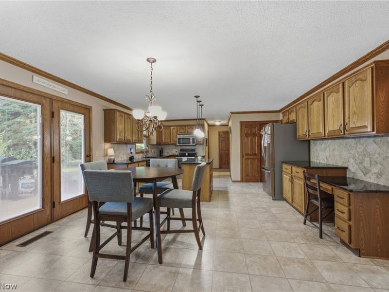 6224 Sandy Ridge Circle NW, North Canton, OH 44720 Photo 16