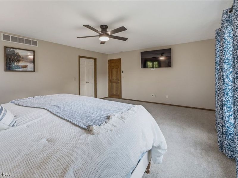 6224 Sandy Ridge Circle NW, North Canton, OH 44720 Photo 29