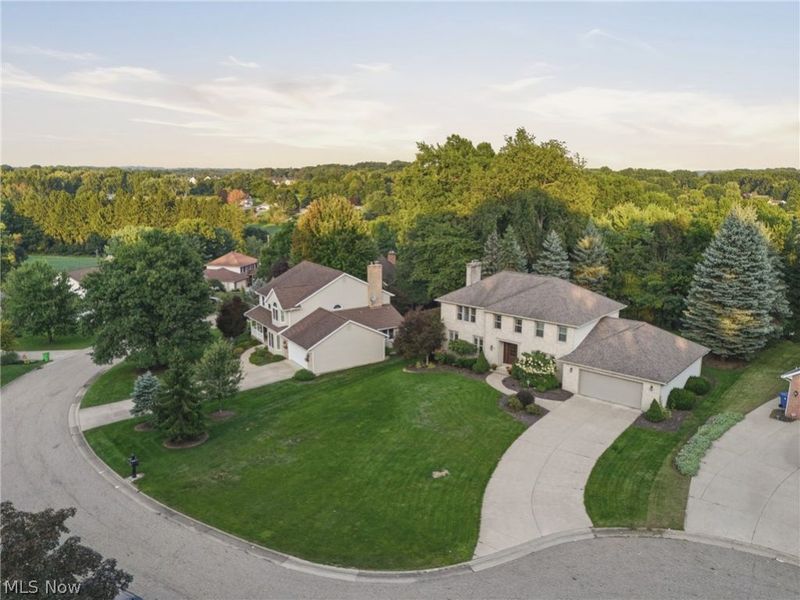 6224 Sandy Ridge Circle NW, North Canton, OH 44720 Photo 3