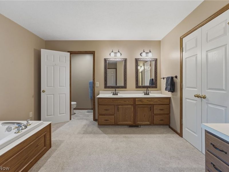 6224 Sandy Ridge Circle NW, North Canton, OH 44720 Photo 32