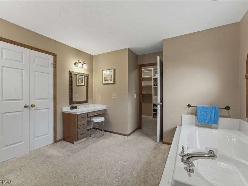6224 Sandy Ridge Circle NW, North Canton, OH 44720 Photo 33