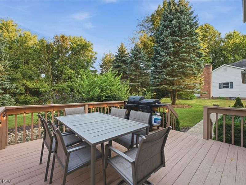6224 Sandy Ridge Circle NW, North Canton, OH 44720 Photo 8