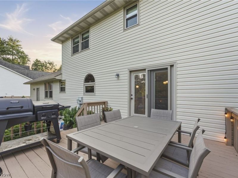 6224 Sandy Ridge Circle NW, North Canton, OH 44720 Photo 9