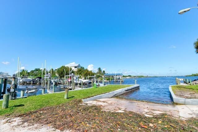 5125 SE Matousek Street, Stuart, FL 34997 Photo