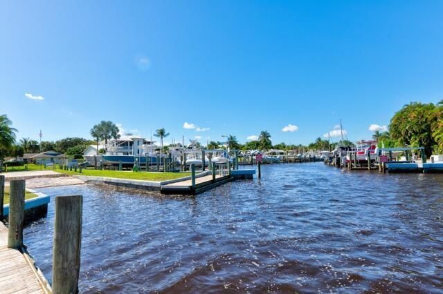5125 SE Matousek Street, Stuart, FL 34997 Photo
