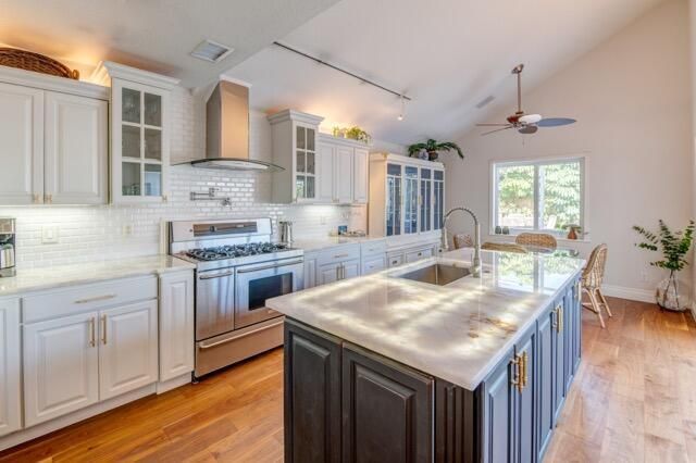 5125 SE Matousek Street, Stuart, FL 34997 Photo