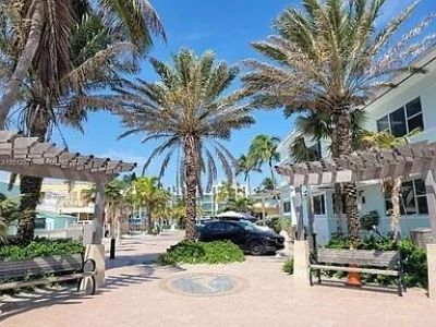 322 Harding Street, Unit B205, Hollywood, FL 33019 Photo