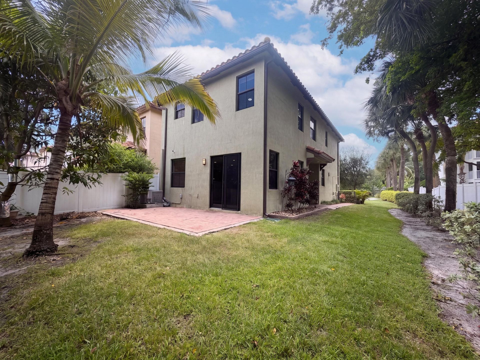 4967 NW 59th Street, Tamarac, FL 33319 Photo