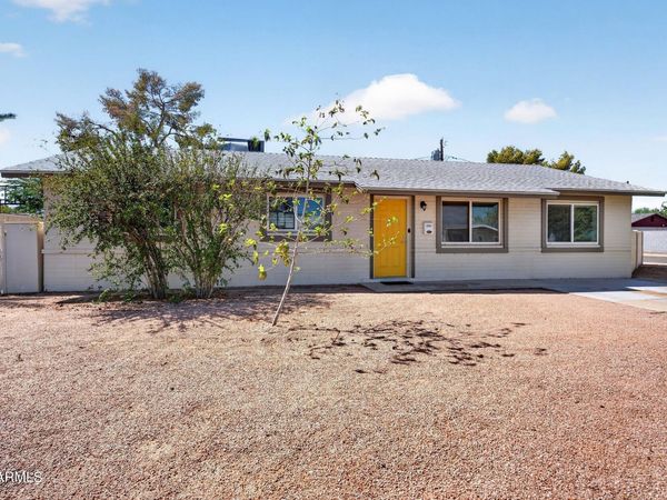 2501 E KAREN Drive, Phoenix, AZ 85032