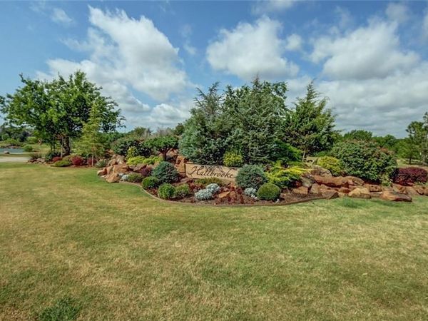 1943 Burning Tree, Norman, OK 73071