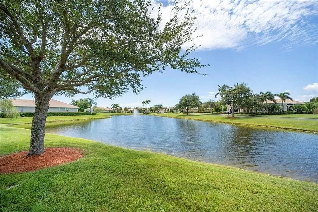4247 Diamond Square, Vero Beach, FL 32967 Photo