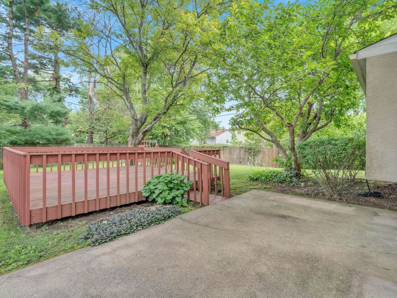 5297 Sandalwood Court, Columbus, OH 43229 Photo 11