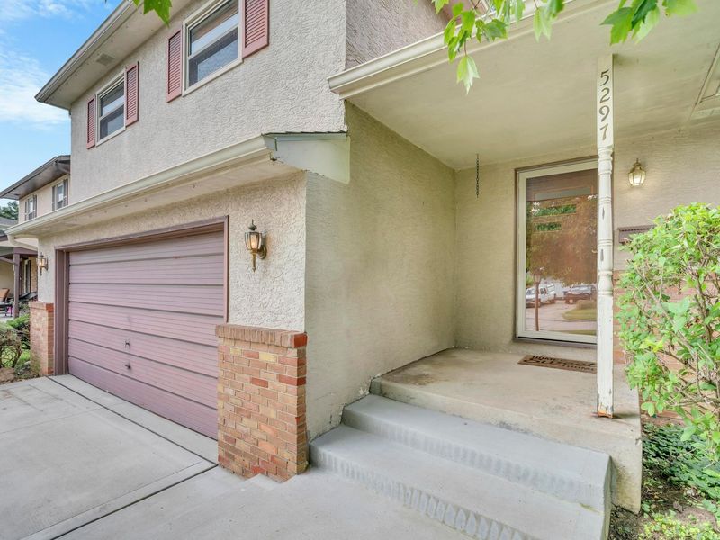 5297 Sandalwood Court, Columbus, OH 43229 Photo 5