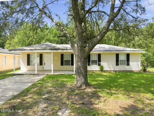 1492 GOLF FOREST Drive, Jacksonville, FL 32208