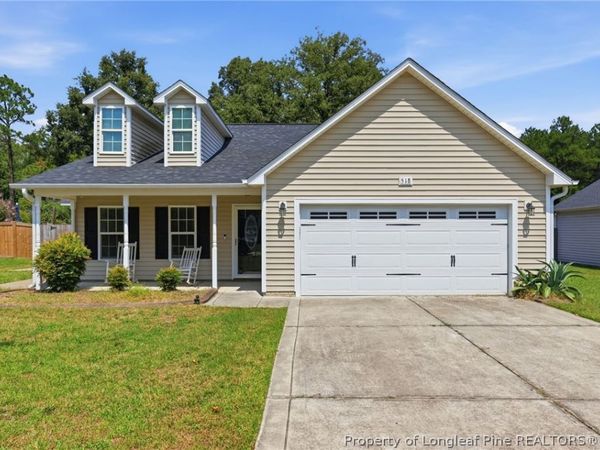 518 Hammond Farms Road, Hope Mills, NC 28348